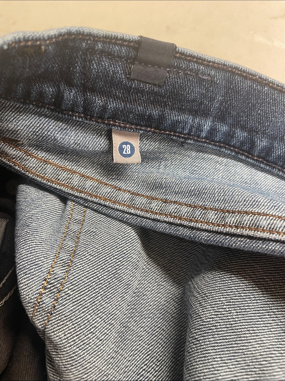 Citizens of Humanity Dylan Boyfriend Jeans Raw Hem Button Fly Cropped, 28 W 23 L - Picture 13 of 13